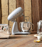 Smeg Retro Kettle with stainless steel body and retro design (British brand)