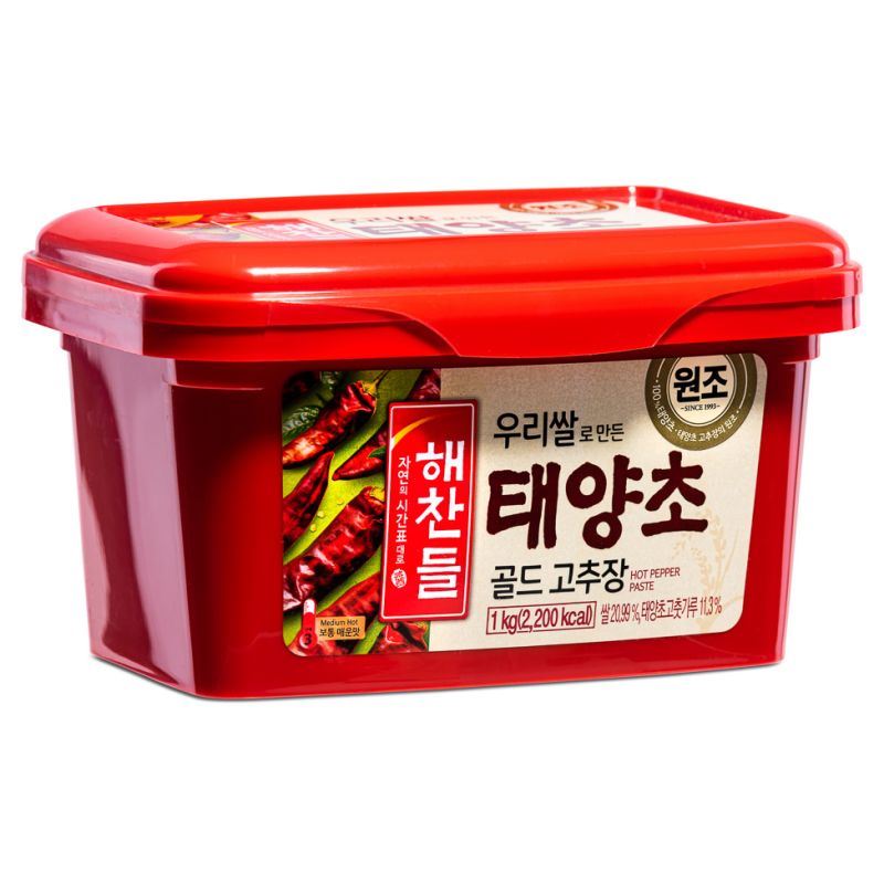CJ Haechandle gochujang hot pepper paste large, imported from the UK