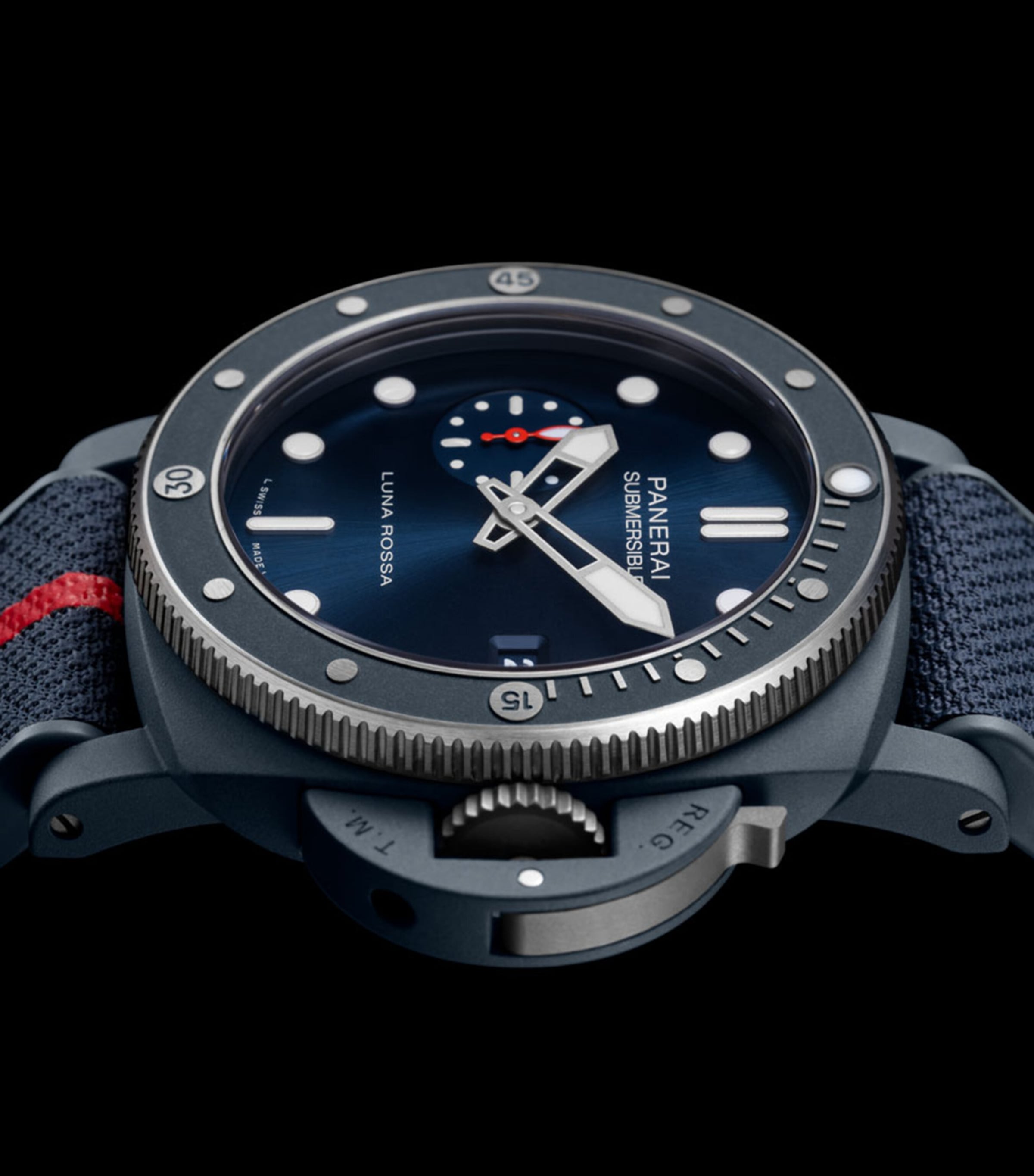 Panerai Ti-Ceramitech Submersible Luna Rossa watch 44mm (British brand)