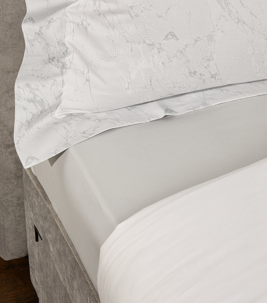 Celso de Lemos Super King duvet cover with veined marble design, 260cm x 220cm - British product
