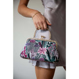 SVNX Blumen-bestickte Clutch-Tasche Grün Pink Polyester, importiert aus Großbritannien
