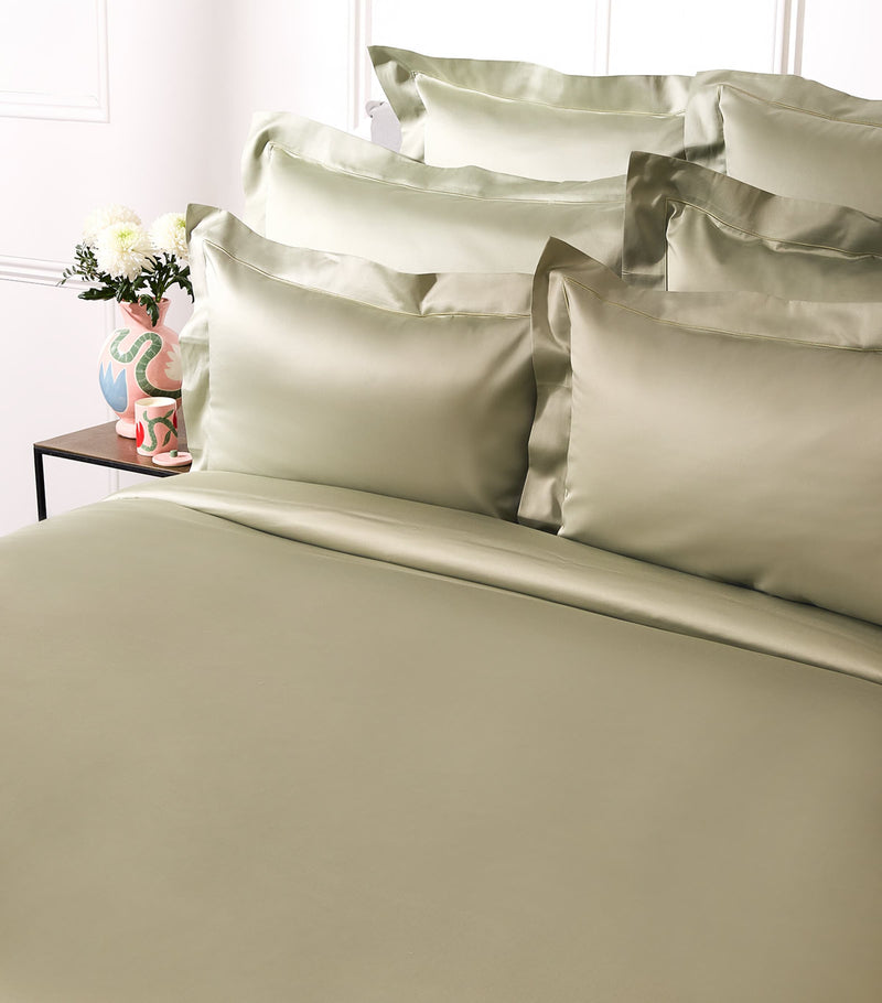 Celso De Lemos Bourdon super king duvet cover 220x260, imported from the UK