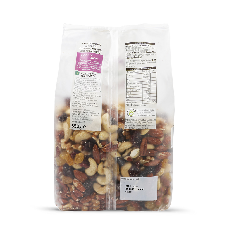 Holland & Barrett Mixed Nuts and Raisins 850g - British product
