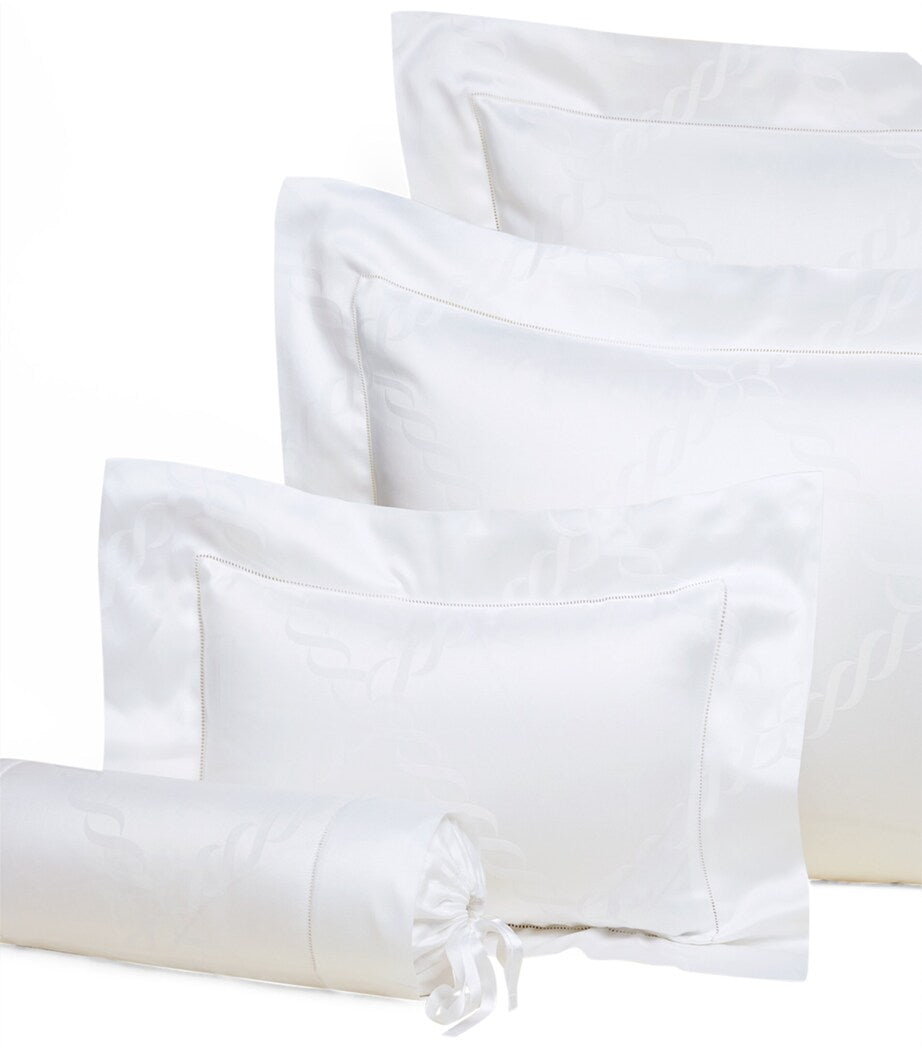Pratesi pillowcase with braid motif 50cm x 90cm, imported from the UK
