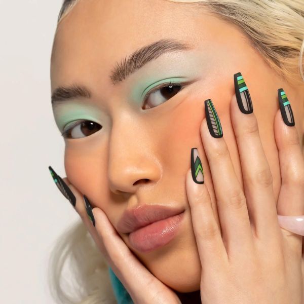 Lottie London X Chaun Legend Stay Press On Nail Emerald City GOODS Superdrug   