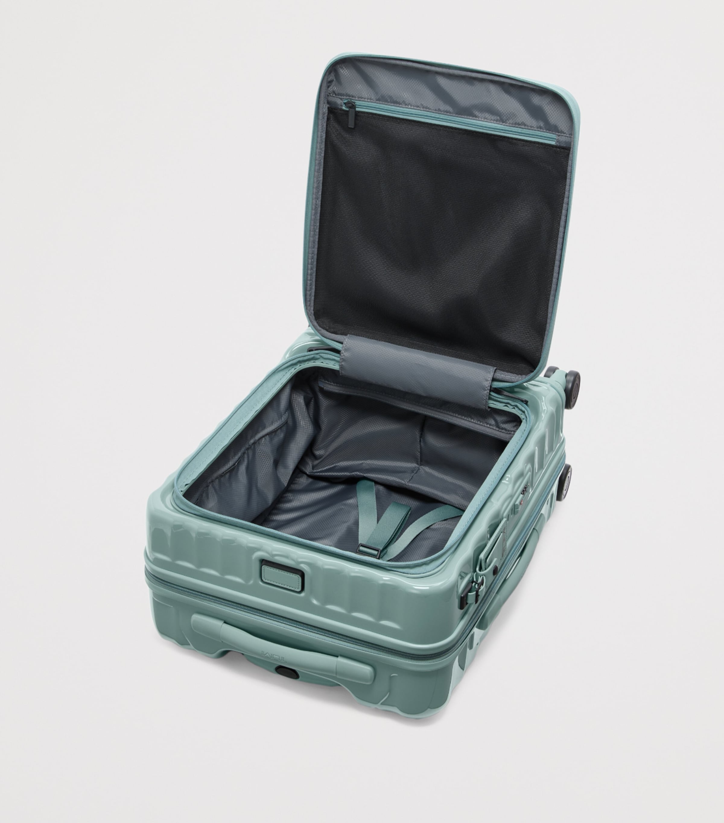 Tumi 19 Degree Front Access cabin suitcase 55cm (British brand)