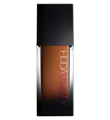 Huda Beauty #FauxFilter Luminous Matte Full Coverage Liquid Foundation GOODS Boots 455R peanut butter  