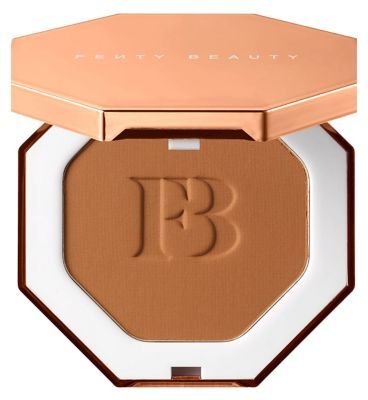 Fenty Beauty Sun Stalk'r Instant Warmth Bronzer Caramel Cutie