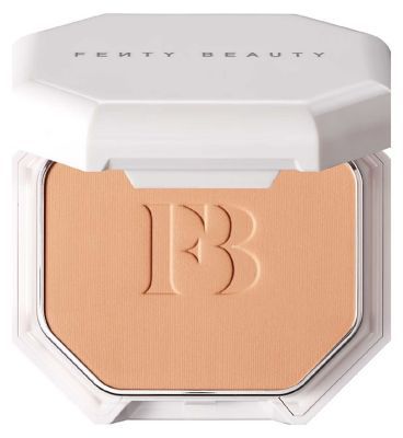 Fenty Pro Filt'r Soft Matte Powder Foundation 210