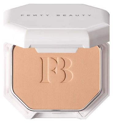 Fenty Pro Filt'r Soft Matte Powder Foundation 230