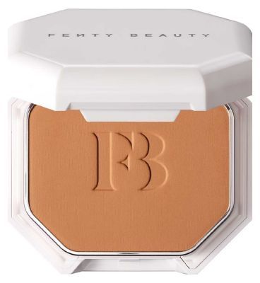 Fenty Pro Filt'r Soft Matte Powder Foundation 380