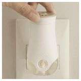 Glade Electric Holder &amp;amp; Refill Clean Linen Scented Oil Plugin