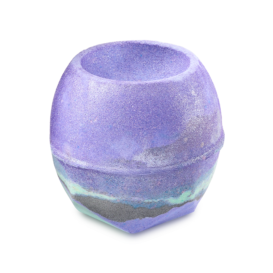 Goddess bath bomb with jasmine and oudh (British brand)