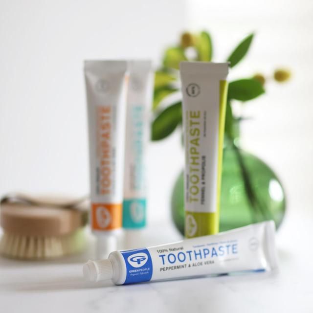 Green People Organic Toothpaste Peppermint &amp;amp; Aloe Vera Vegan   50ml