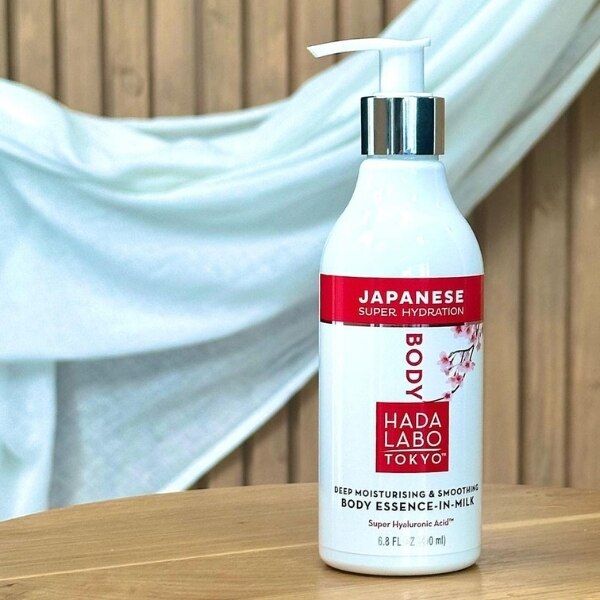 Hada Labo Tokyo Deep Moisturising Body Milk In Essence 200ml