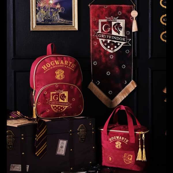 Harry Potter öregdiák ebédtáska Griffendéles