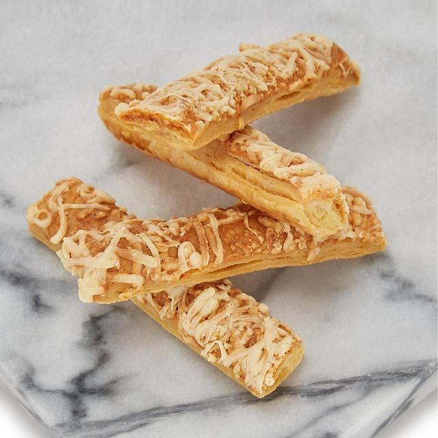 Harvey Nichols Emmental Cheese Straws   120g