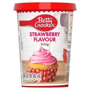 Betty Crocker strawberry flavour icing 400g tub - British product