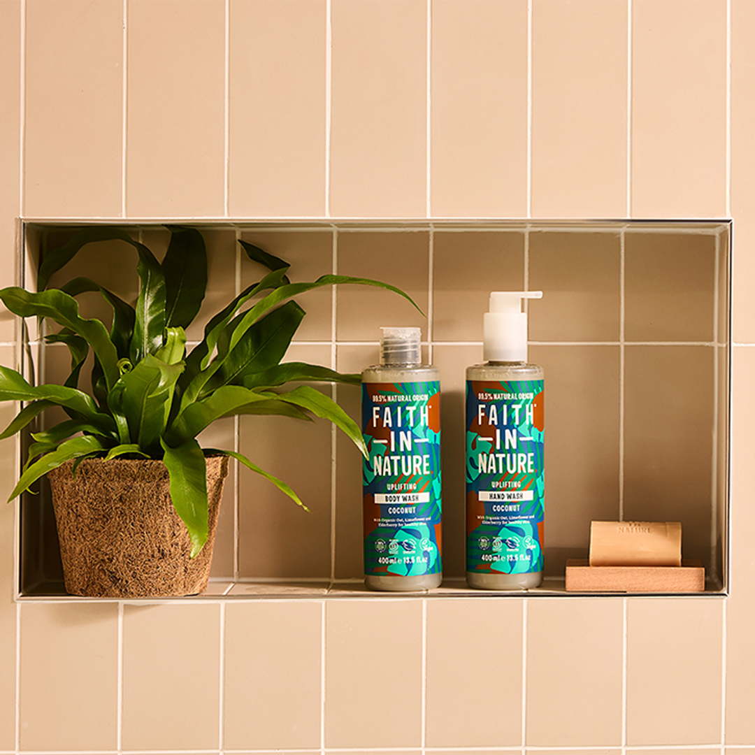 Hydrating Coconut Hand Wash with Oat and Elderberry Extracts 400ml