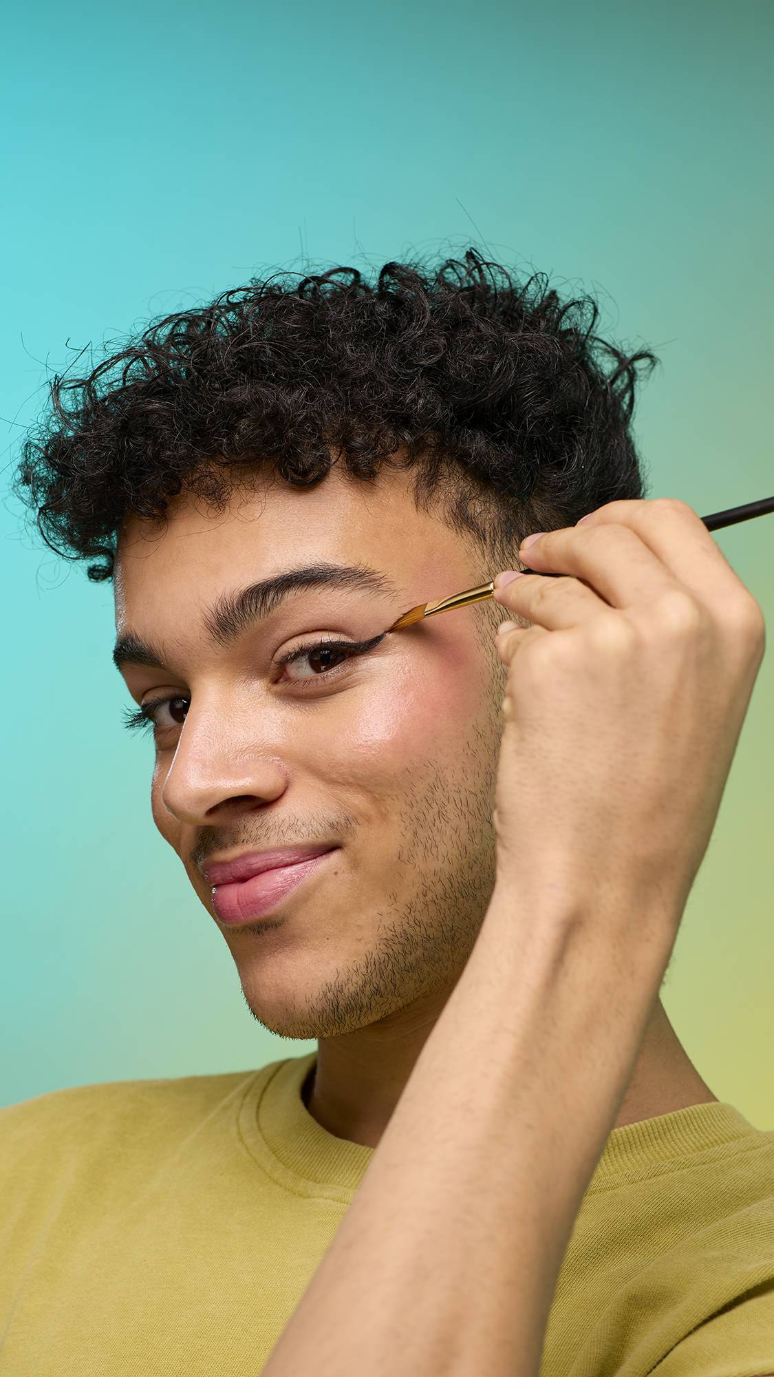 Lush Independent eyeliner in black - British product