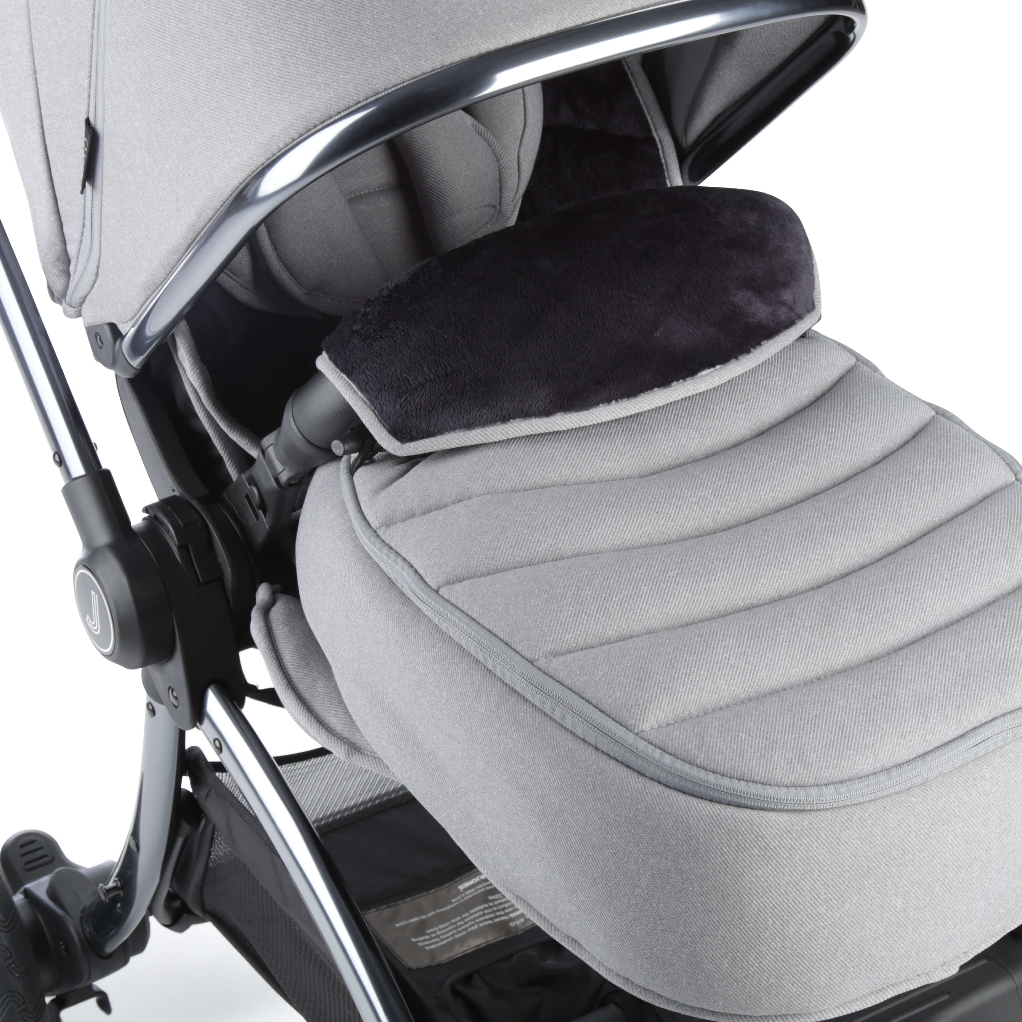 Junior Jones Aylo footmuff Pebble Grey (British brand)