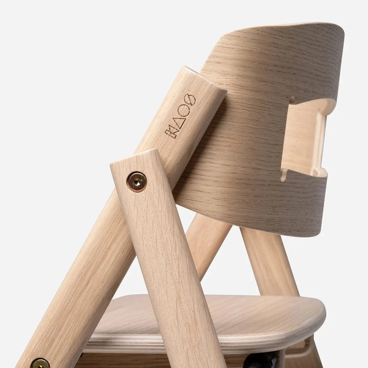 KAOS Klapp newborn highchair bundle in Majestic Oak, imported from the UK