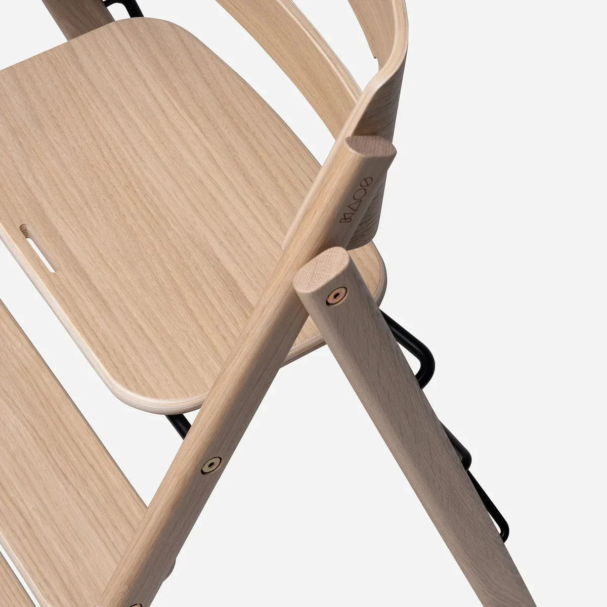 KAOS Klapp newborn highchair bundle in Majestic Oak, imported from the UK