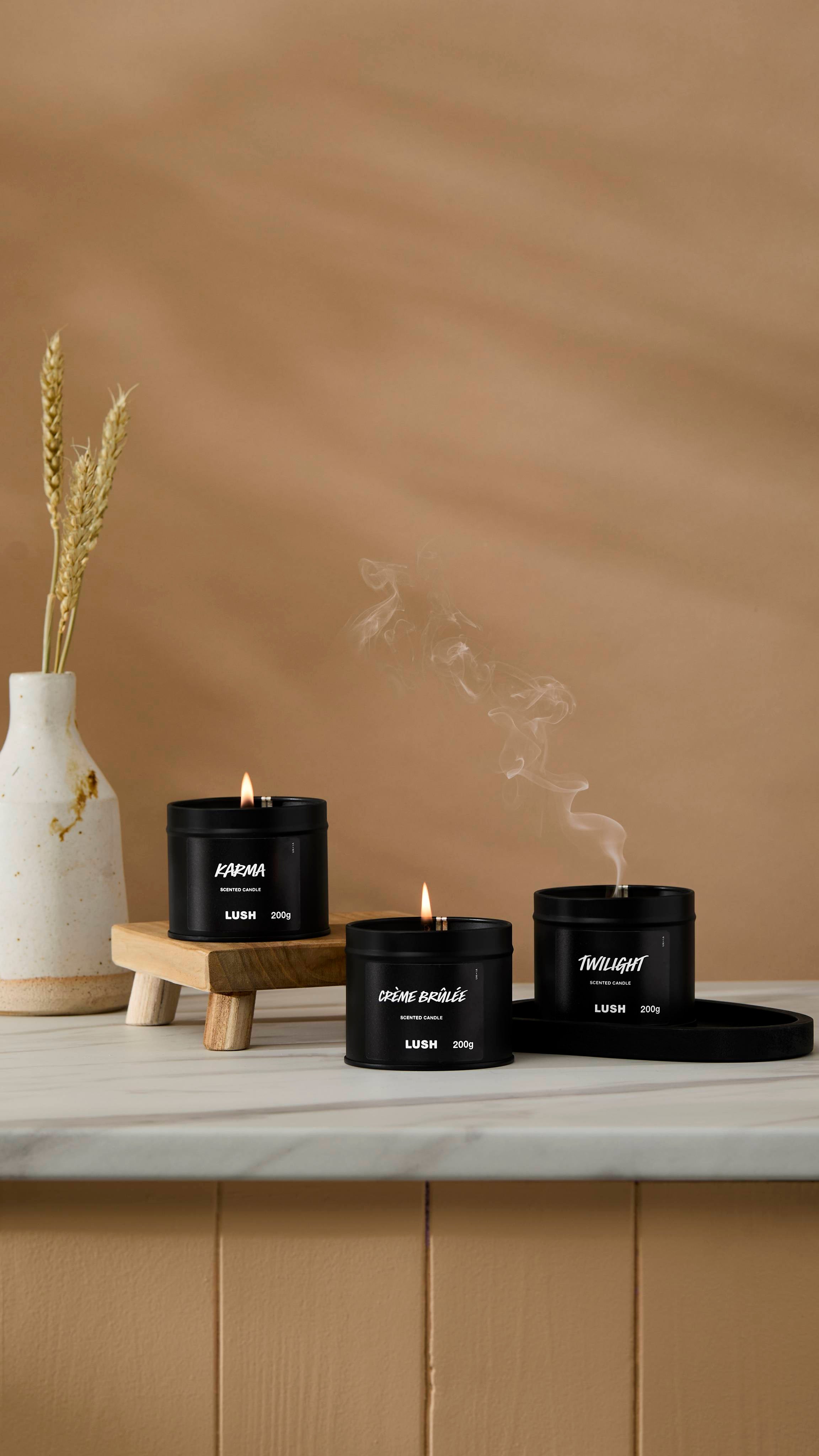 Lush Crème Brûlée single wick scented candle, UK version
