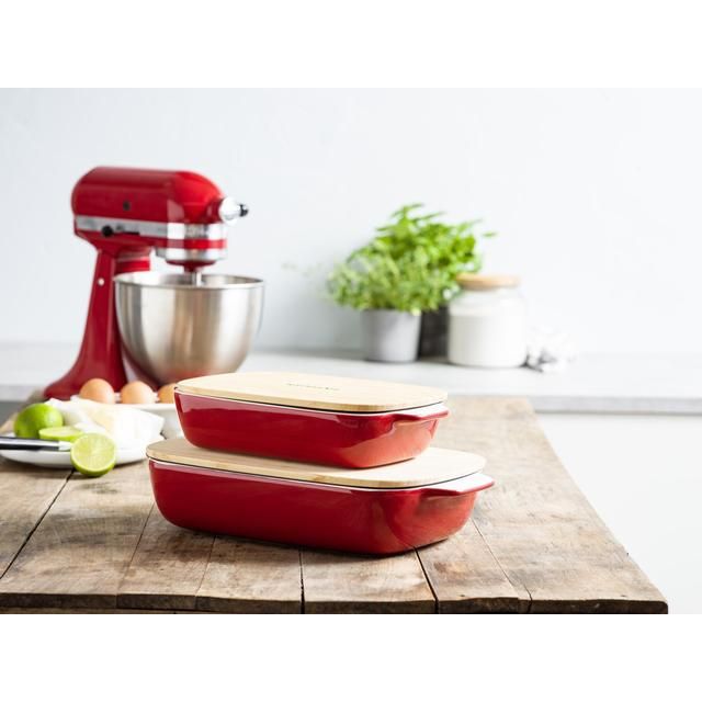 KitchenAid Empire Red, nagy, 32 cm-es kőedény téglalap alakú edény bambusz tetővel