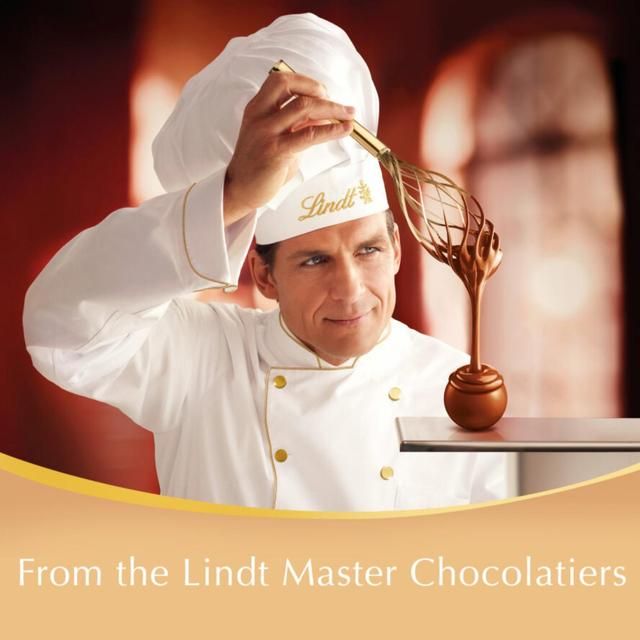 Lindt LINDOR Assorted Chocolate Truffles Gold Bag   1kg