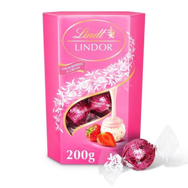 Lindt Lindor Strawberries &amp;amp; Cream Chocolate Truffles   200g