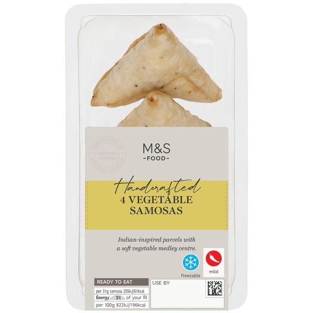 M&amp;amp;S Handcrafted 4 Vegetable Samosas   120g