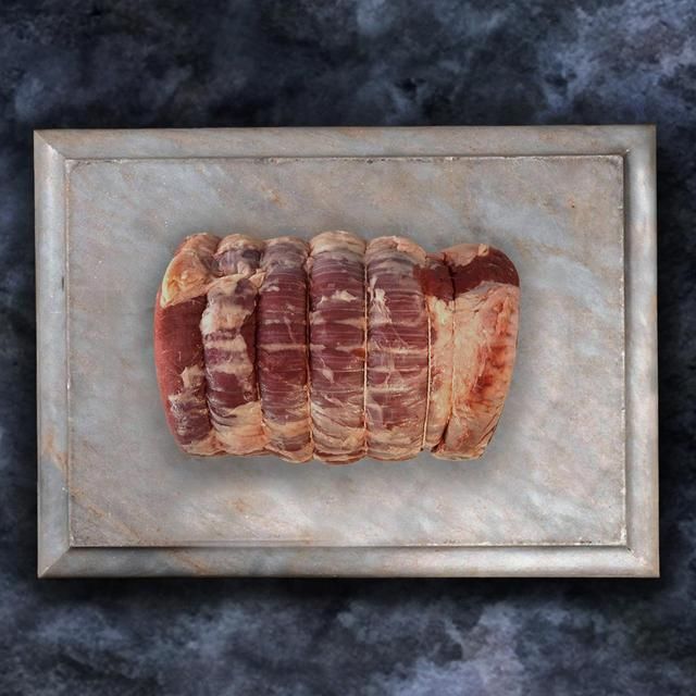 M&amp;amp;S Select Farms British Beef Roasting Joint   Typically: 1.07kg
