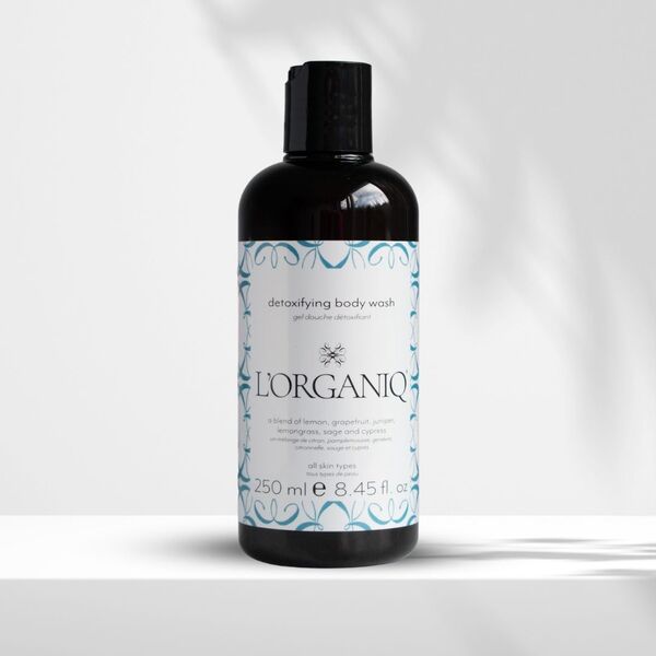 L'ORGANIQ Detoxifying Body Wash 250ml