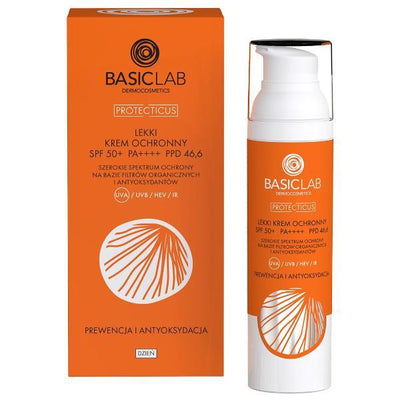 Superdrug BasicLab Lett Beskyttende Krem SPF50+ PPD: 46,6 75ml - Kjøp online hos McGrocer