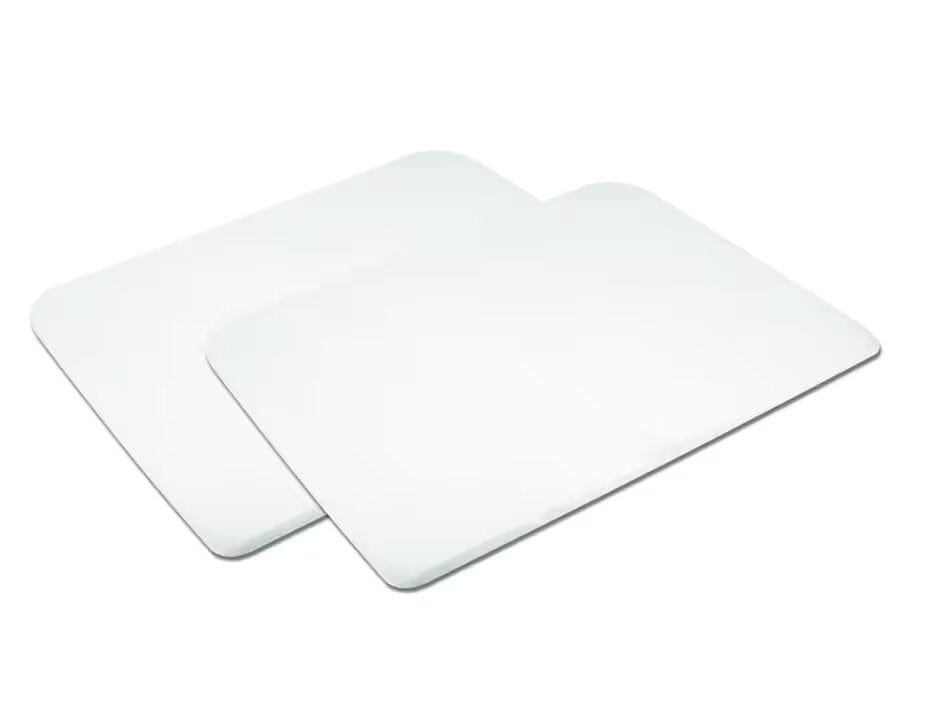 Maxi-Cosi Swift toddler bedsheets, two white cotton sheets - British product