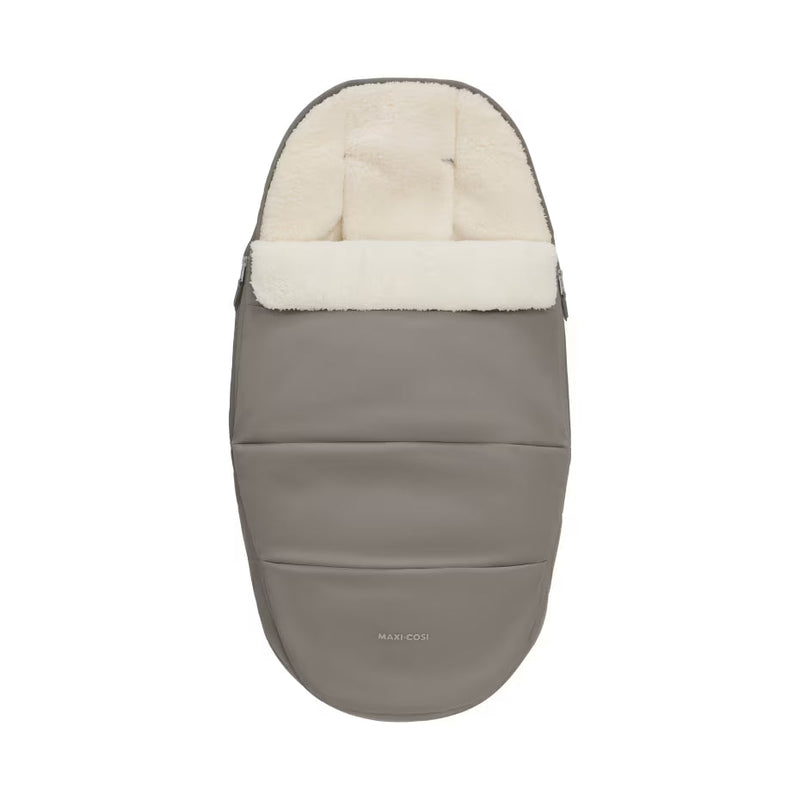 Maxi Cosi 2in1 footmuff in sand and truffle, imported from the UK