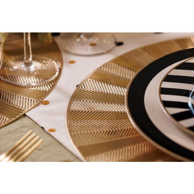 Mikasa 4pc PU Round Placemats Gold 38cm Tagged   4 per pack