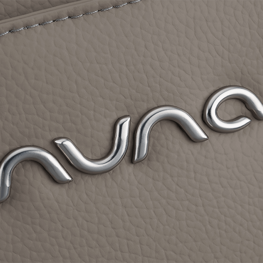 Nuna Essential Bag diaper bag Taupe - British product