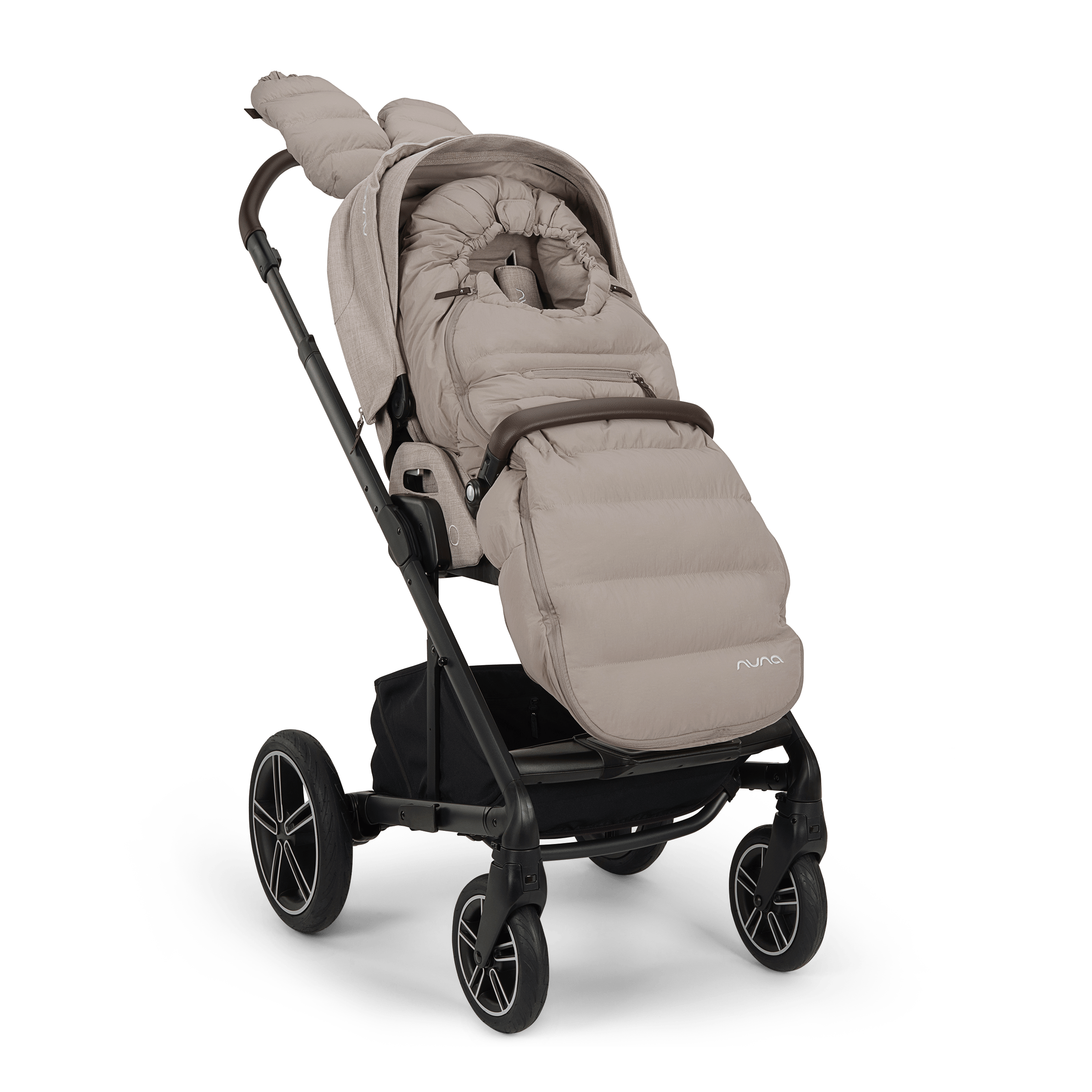 Nuna winter footmuff Chateau with gloves and bag, imported from the UK