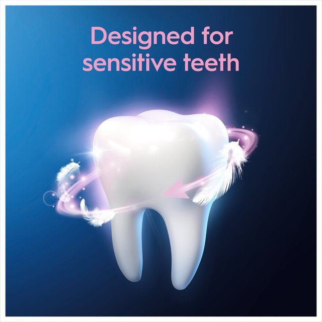 Oral-B Toothpaste Pro-Expert Sensitive &amp;amp; Whitening   75ml