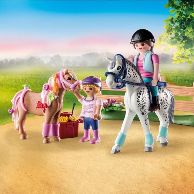 Playmobil 71259 Country Horse Farm Starter Pack