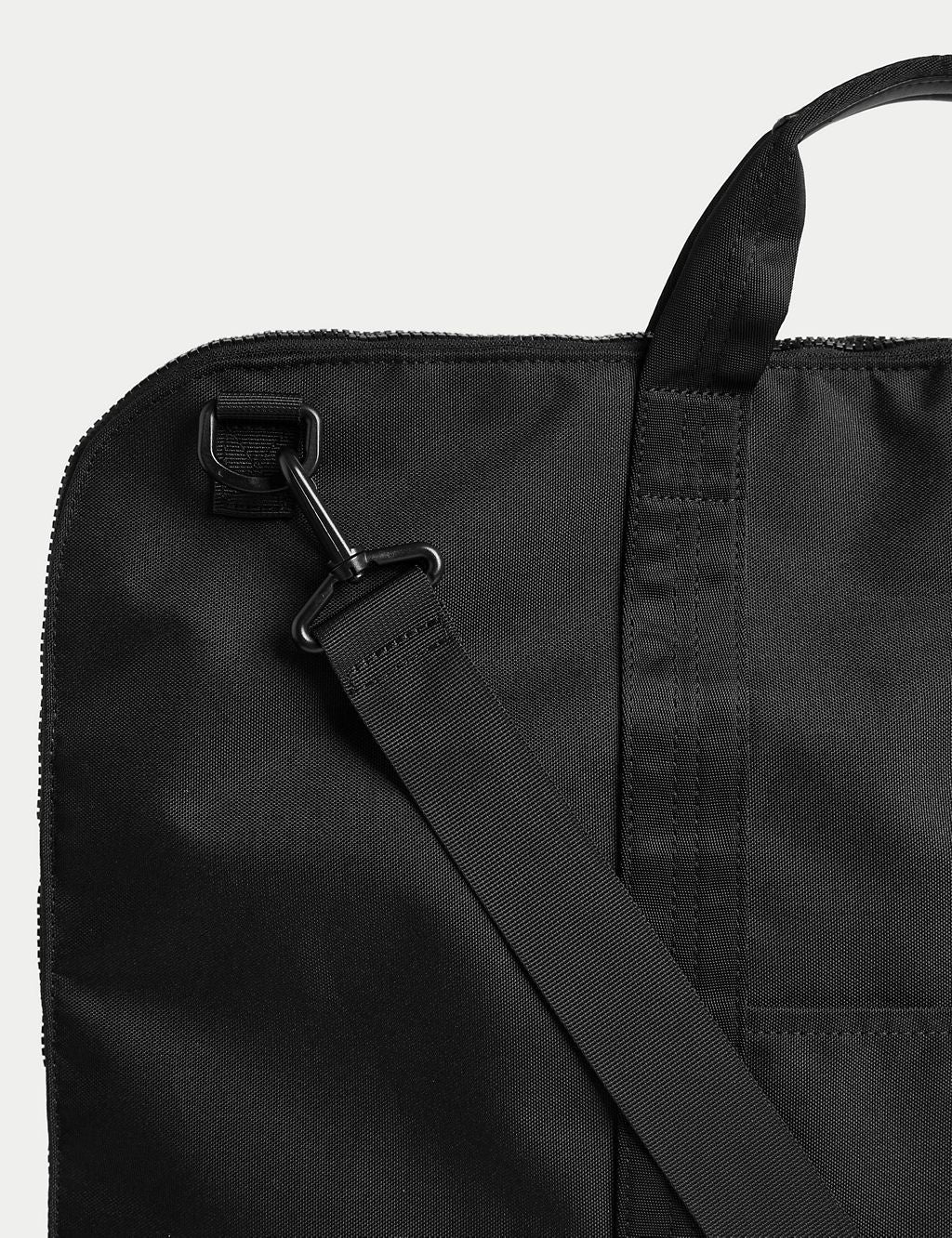 Pro-Tect&amp;trade; Suit Carrier