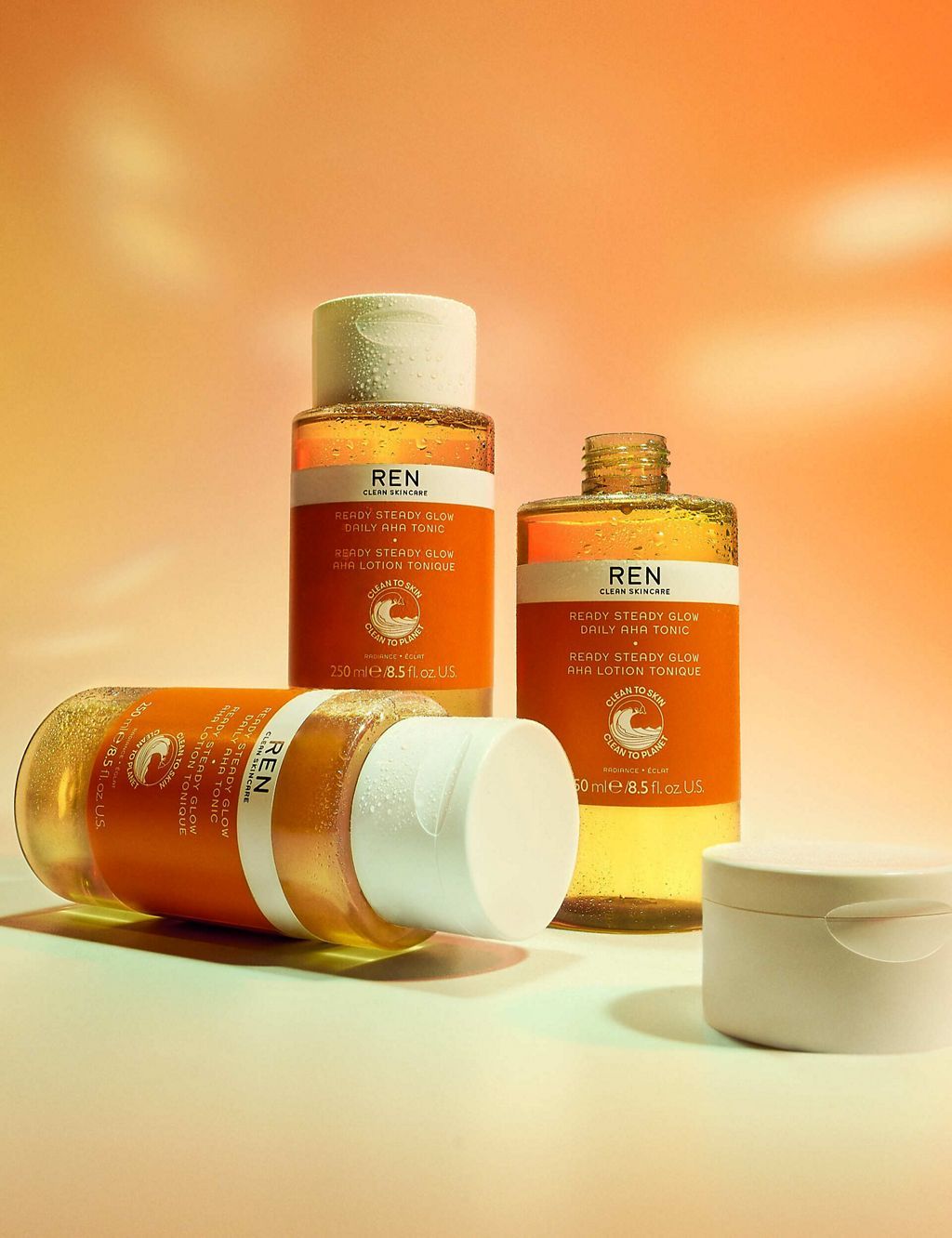 Ready Steady Glow Daily AHA Tonic 250ml