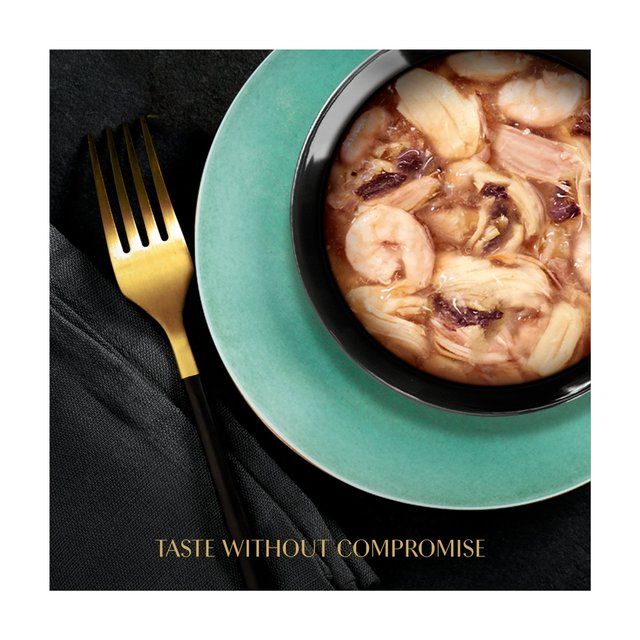 Sheba Fillets Cat Food Tray with Chicken Shrimp and Ocean fish in Gravy   60g