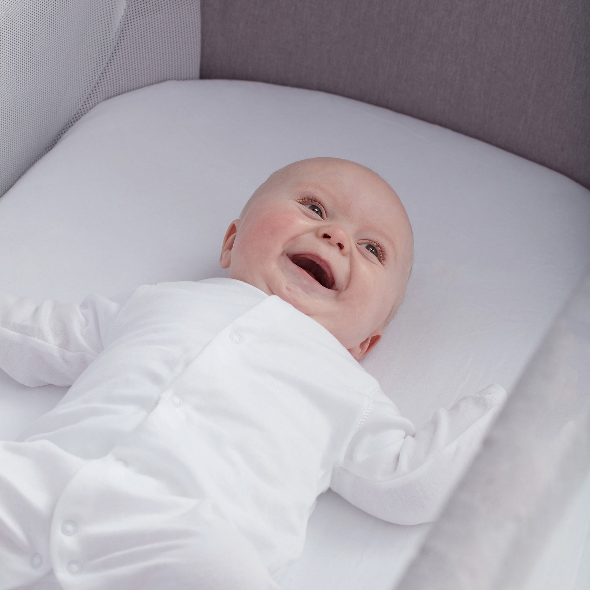 Shnuggle Air cot folding mattress, imported from the UK