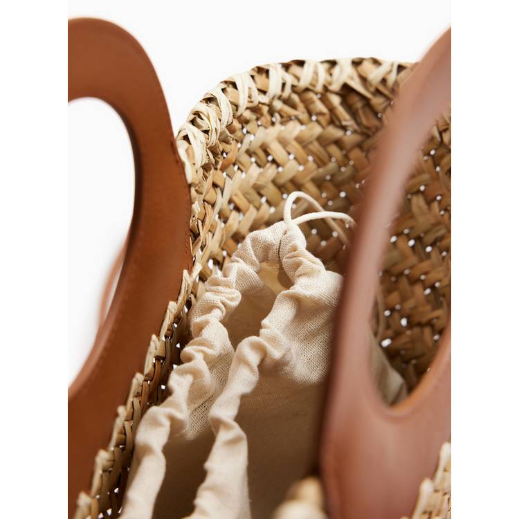 Mini handheld straw bag round chocolate handle - British product