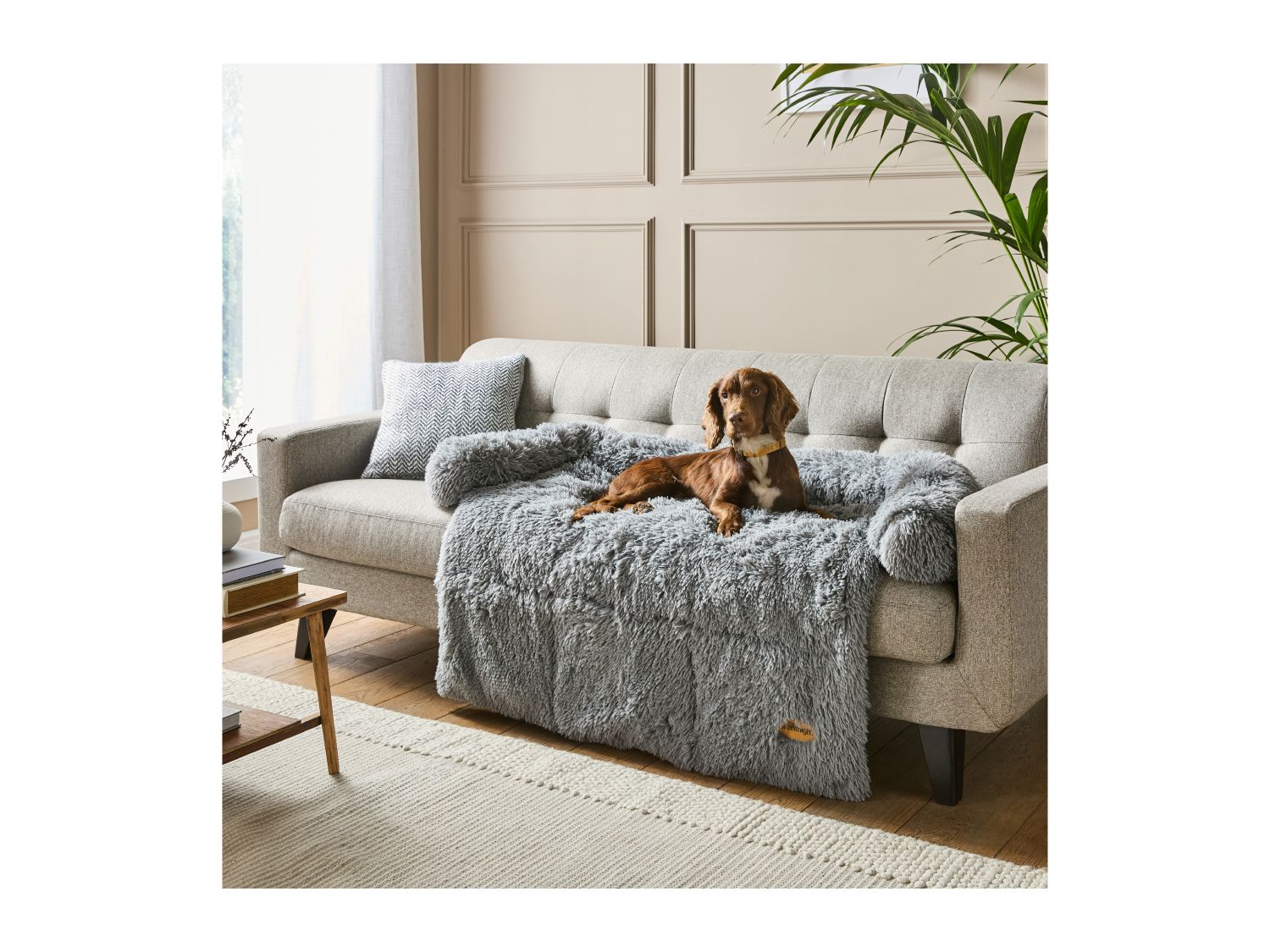 Silentnight calming sofa protector pet bed (British brand)