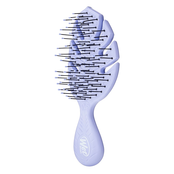 WetBrush Go Green Mini Detangler - Lavender GOODS Holland&Barrett   