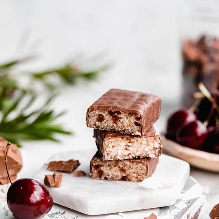 Krumbled Foods Beauty Bites Chocolate Cherry Coconut Flavour 7 x 32g Collagen & Silica Supplements Holland&Barrett   